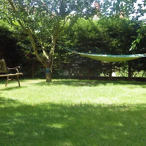  Bed & Breakfast Chez Gus
